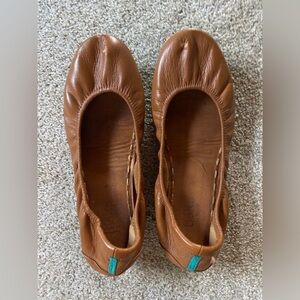Chestnut Tieks